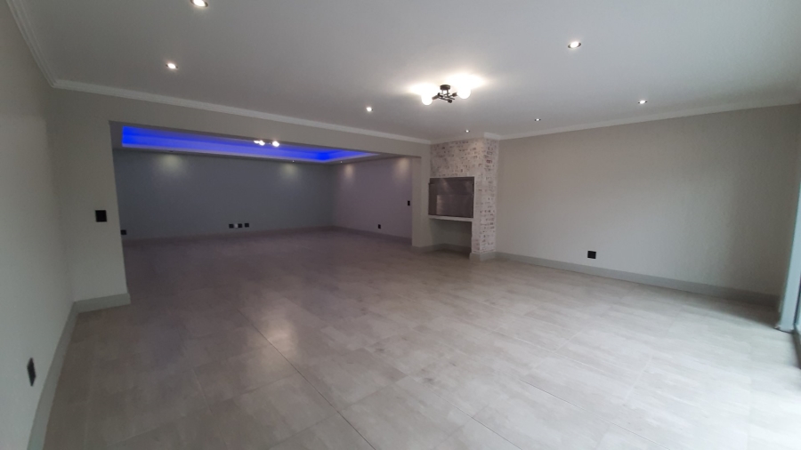 3 Bedroom Property for Sale in Heather Park Western Cape